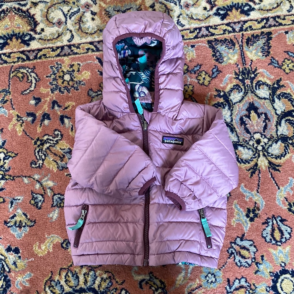 Baby Girl Patagonia Down Sweater Hoodie Sz 6-12 Months Reversible EUC